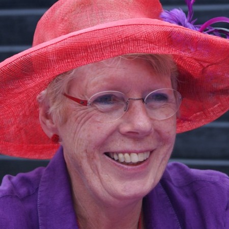 Barones Hennie